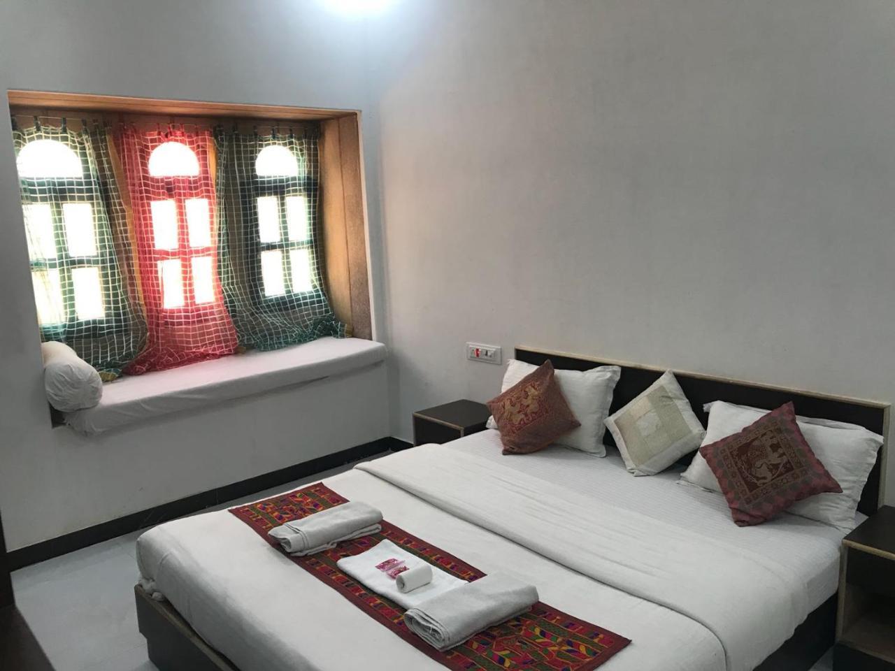 Tofu Hotel & Safari Jaisalmer Extérieur photo